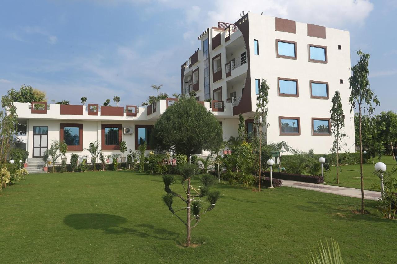אלוואר Oyo 18301 Hotel A-One מראה חיצוני תמונה