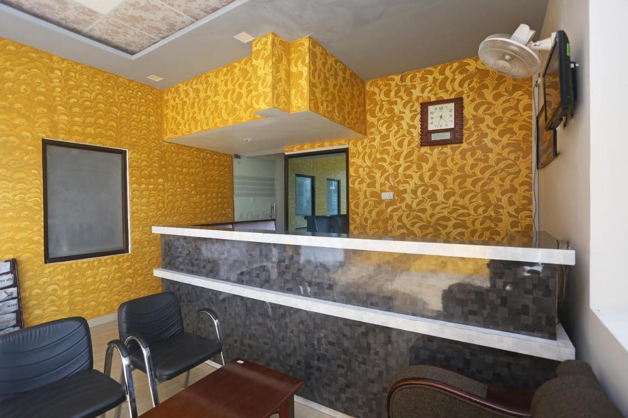 אלוואר Oyo 18301 Hotel A-One מראה חיצוני תמונה