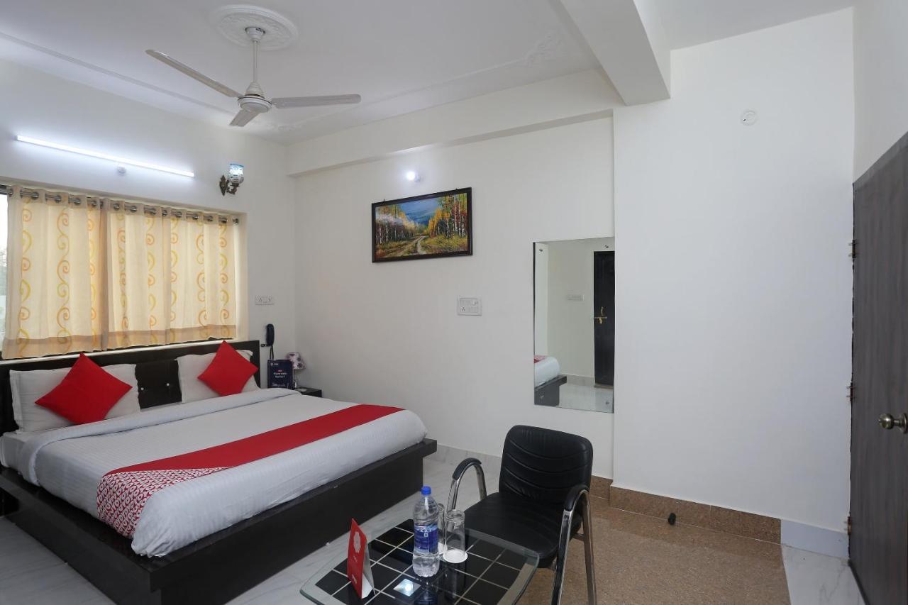 אלוואר Oyo 18301 Hotel A-One מראה חיצוני תמונה