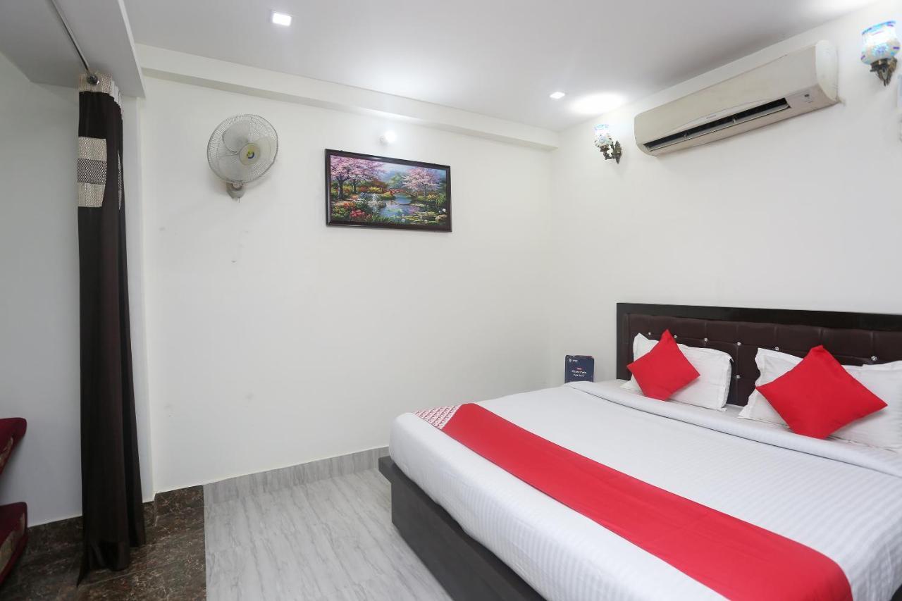 אלוואר Oyo 18301 Hotel A-One מראה חיצוני תמונה