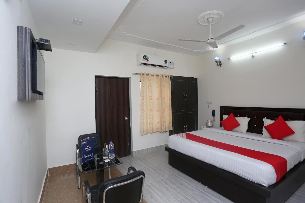 אלוואר Oyo 18301 Hotel A-One מראה חיצוני תמונה