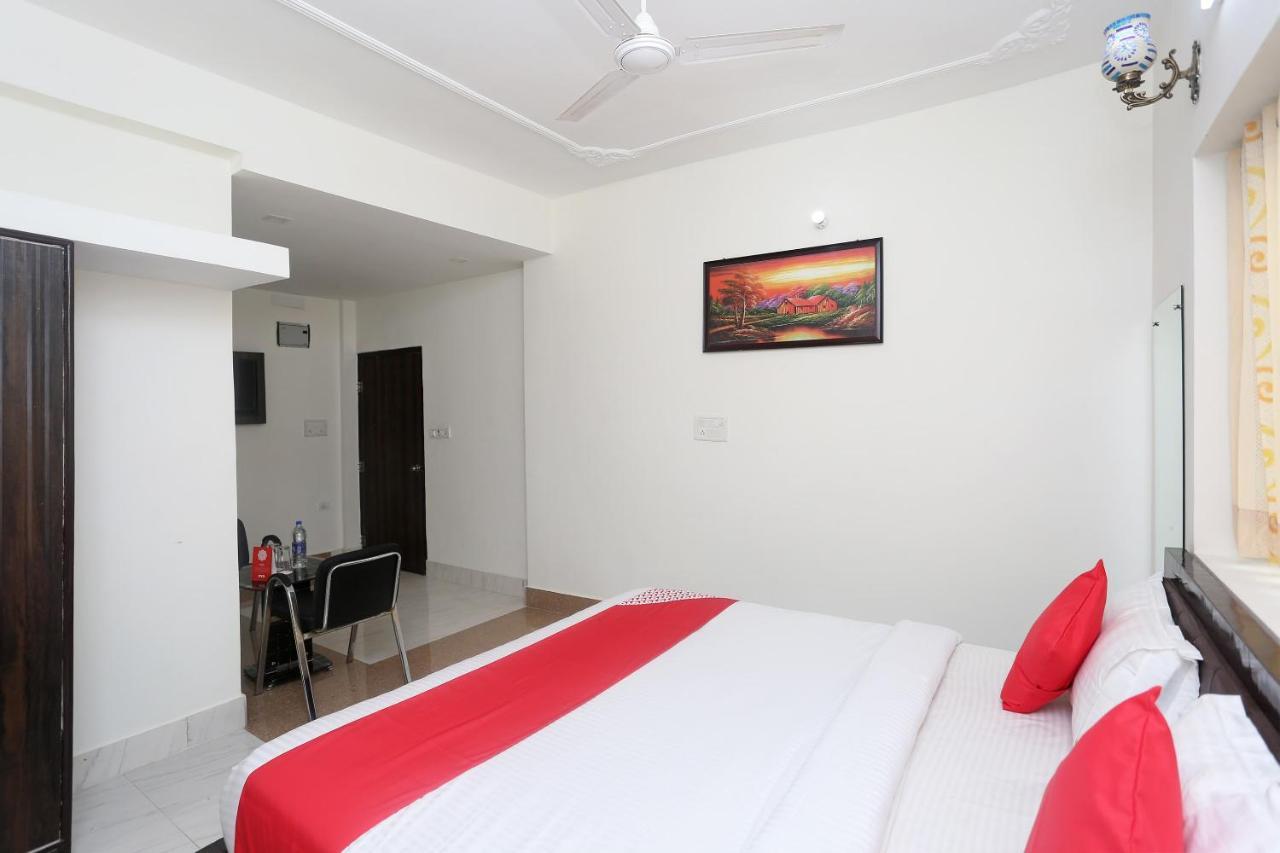 אלוואר Oyo 18301 Hotel A-One מראה חיצוני תמונה