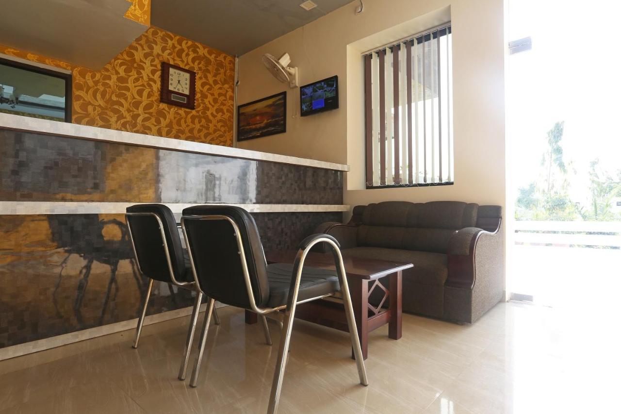 אלוואר Oyo 18301 Hotel A-One מראה חיצוני תמונה
