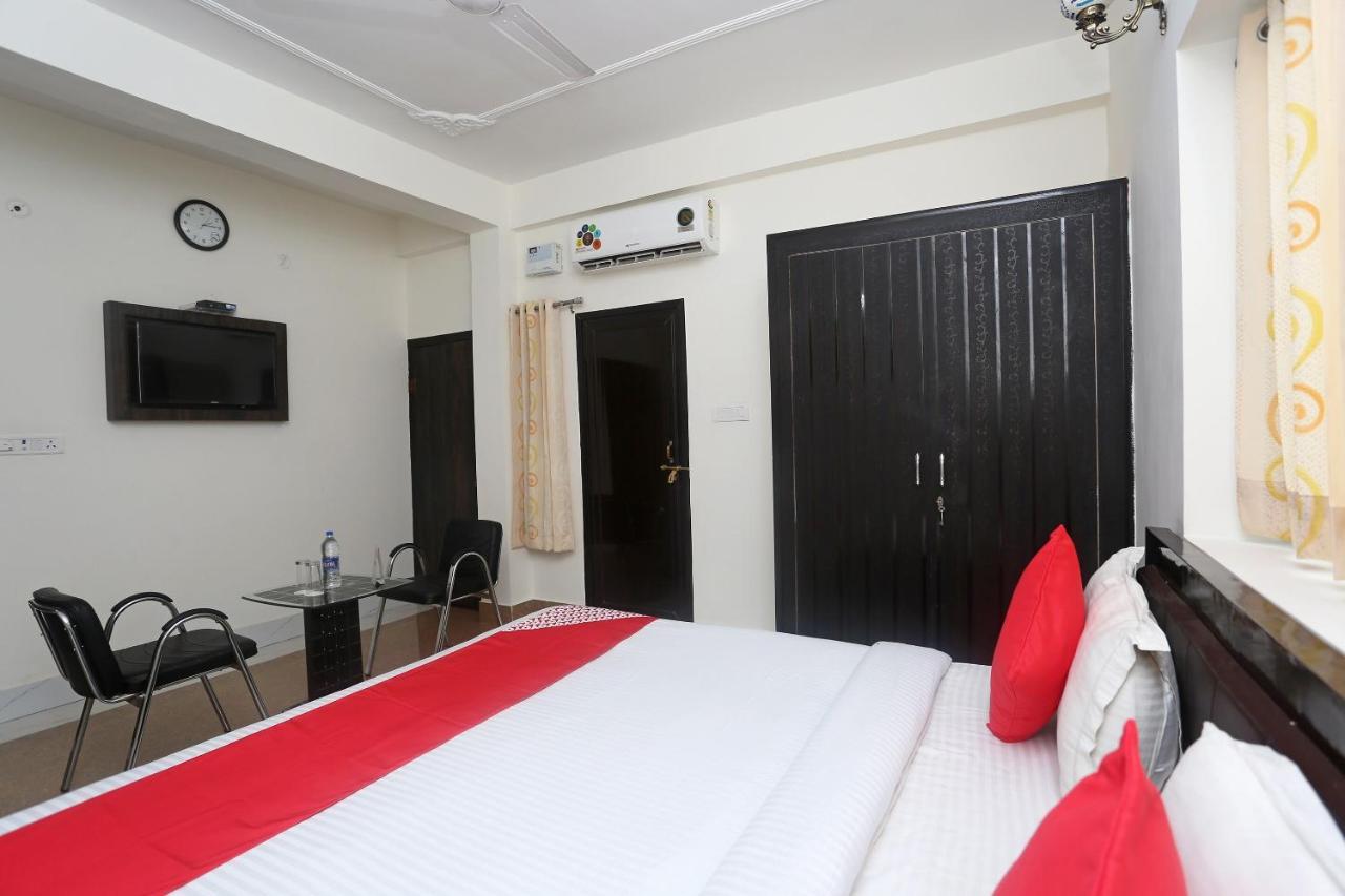 אלוואר Oyo 18301 Hotel A-One מראה חיצוני תמונה