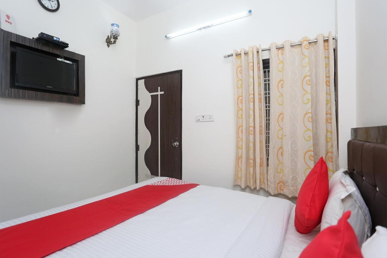 אלוואר Oyo 18301 Hotel A-One מראה חיצוני תמונה