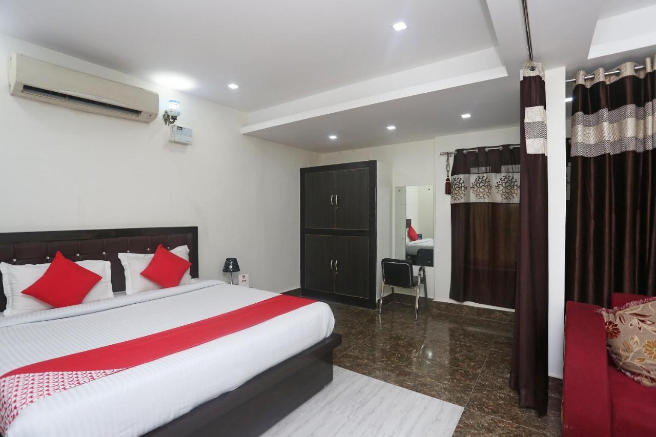 אלוואר Oyo 18301 Hotel A-One מראה חיצוני תמונה